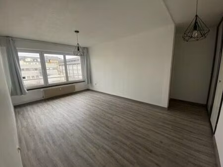 location appartement 2 pièces 46 m² à strasbourg (67100)