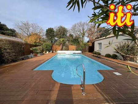 vente maison piscine aux sables-d'olonne (85100) : à vendre piscine / 193m² les sables-d'o