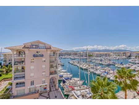 port fréjus 3 pièces duplex d'exception vue mer et port
