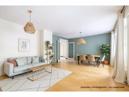 vente appartement 2 chambres et balcon / place victor basch