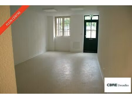 location bureau dole 130 m²