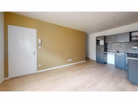 location appartement 2 pièces 39 m² à rodez (12000)