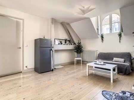 lyon 2 magnifique t3 de 63m2