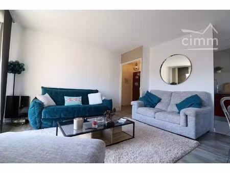 a louer f3 meublé avec balcon