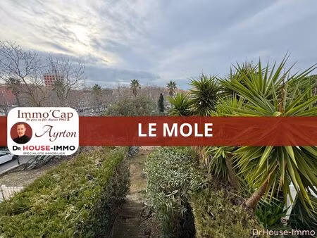 studio avec place de parking au mole