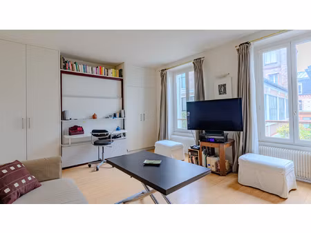 studio menilmontant / pyrénees