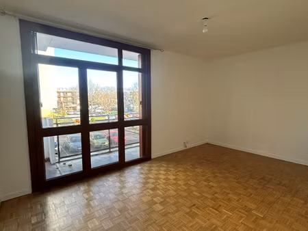 appartement t2 - 608 eur cc