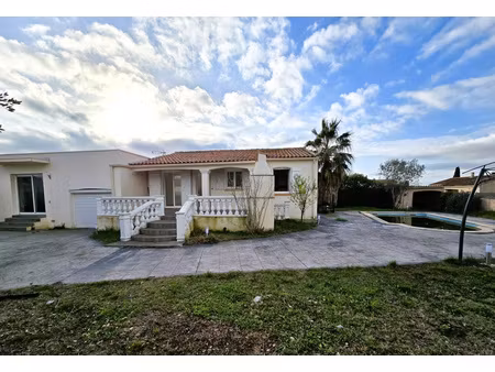 vaunage - villa 121m2 - 700m2 terrain - piscine - garage.