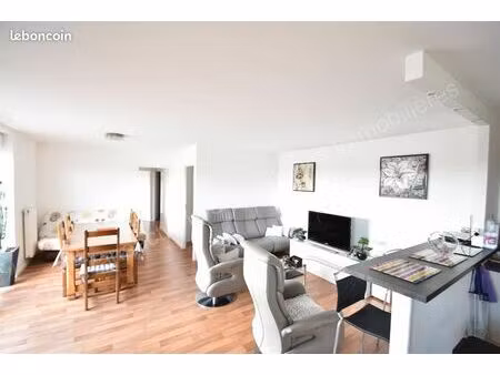 appartement 3 pièces 74 m²