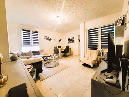 appartement perpignan 4 pièce(s) + 2 loggia + place de stationnement