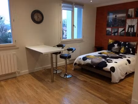 location appartement 1 pièce 25 m² à lyon 3 (69003)