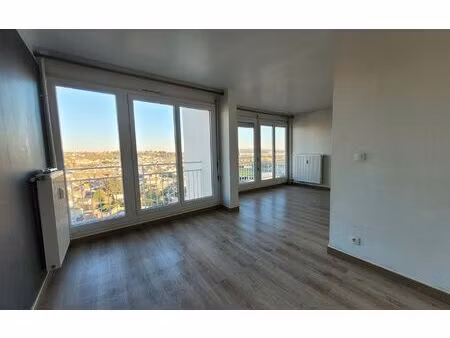 location appartement, 77.72 m² t-4 à montataire, 985 €