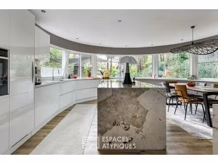 maison des années 30 avec piscine et garage