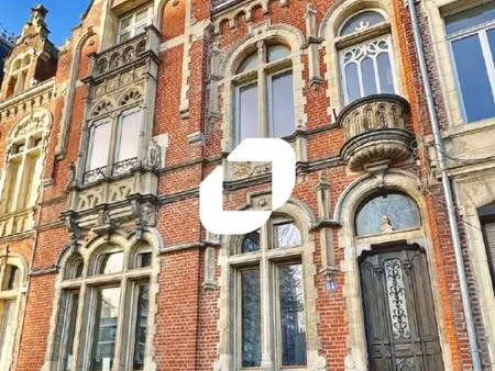 a vendre, rez-de-chaussee avec jardin et garage privatif