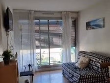 studio pres cite administrative bx