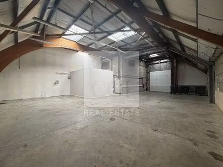 location commerce 1502 m² à villeurbanne (69100)