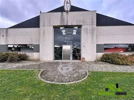 complexe industriel à vendre – 1000m² exploitables