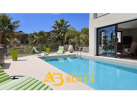 bandol - appartement/villa 157m2 avec terrasse, piscine