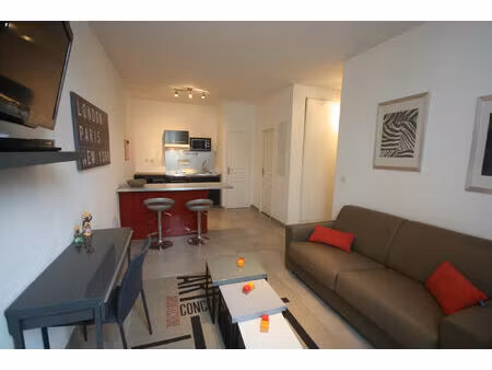 location appartement 1 pièce 27 m² à marseille 1 (13001)