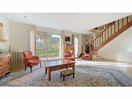 vaste demeure bourgeoise place jean xxiii