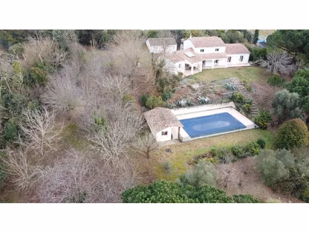 propriété d'exception vue dominante sur marmande piscine