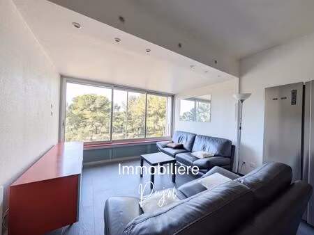 appartement t3 meublé au calme dans la pinède – accès mer privé & piscine – bandol