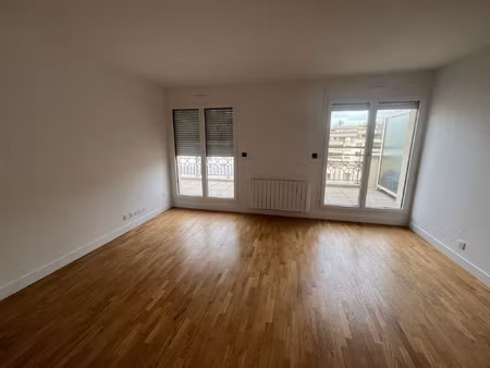 location 2 pieces 4eme st mande