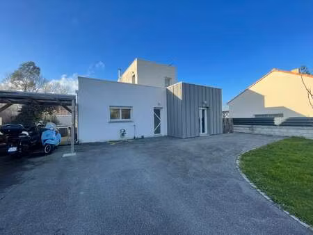 vente maison piscine à oudon (44521) : à vendre piscine / 153m² oudon