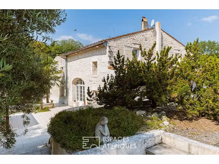 vente maison 10 pièces 415 m² à saintes (17100), 490 000 €