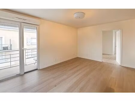location appartement, 46.74 m² t-3 à corbeil-essonnes, 860 €