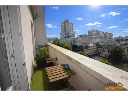 rennes centre ville - grand t2 au dernier étage, ascenseur, balcons