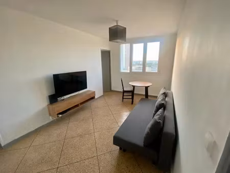 location meublée appartement 1 pièce 60 m² à marseille 10ème (13010), 550 €