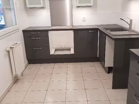 appartement 3 pièces avec balcon et parking à louer à longjumeau