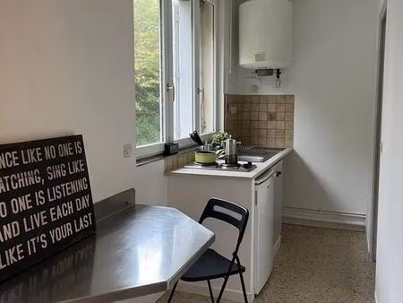 location appartement 1 pièce 22 m² à reims (51100)