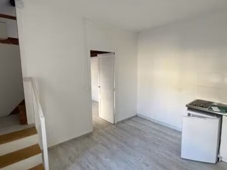 location appartement 2 pièces 27 m² à nantes (44000)