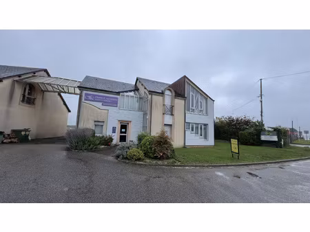 immeuble 210m2 -condé-sur-sarthe