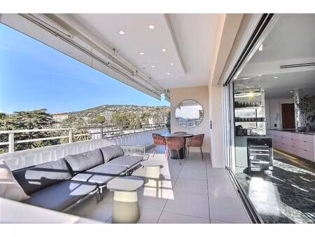 vente appartement 4 pièces 97 m² cannes (06400)