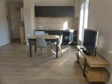 location appartement 2 pièces 49 m² à grenoble (38000)