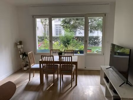 location appartement 1 pièce 11 m² à orléans (45000)