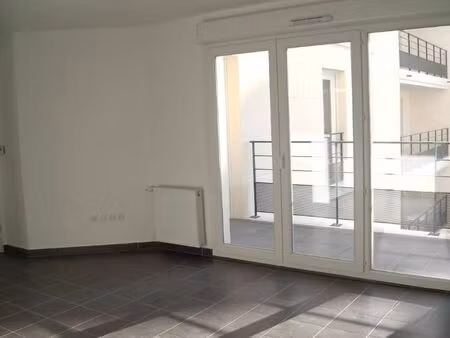 location appartement 2 pièces 45 m² à créteil (94000)