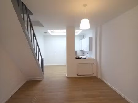 location maison croix mairie