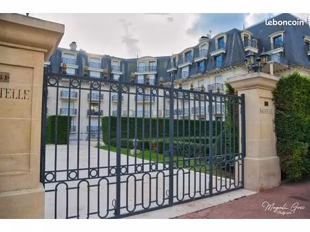 vente studio triangle d'or