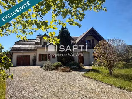 maison de 169 m² sur un vaste terrain de 4 062 m²