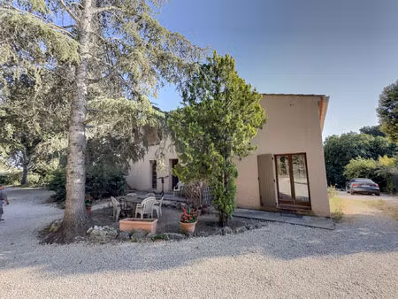 location appartement 2 pièces 39 m² à aix-en-provence (13090)