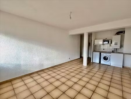 proche clinique saint privat, studio