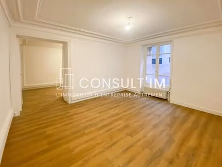 bureaux avec charme au rdc proche etoile