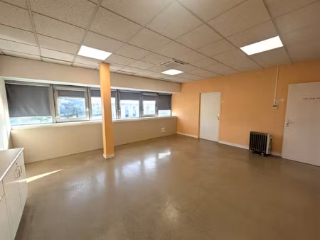 cabinet médical 69 m2