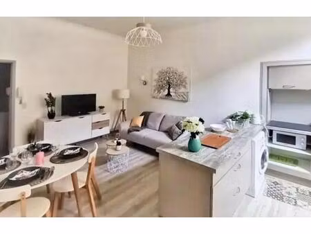 location appartement 3 pièces 64 m² à villeneuve-sur-lot (47300)