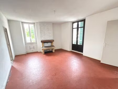 vente appartement 4 pièces 94m2 toulon 83200 - 119000 € - surface privée