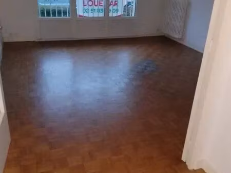 location appartement 3 pièces 61 m² à nantes (44000)